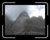 Mt Whitney * 2272 x 1704 * (771KB)